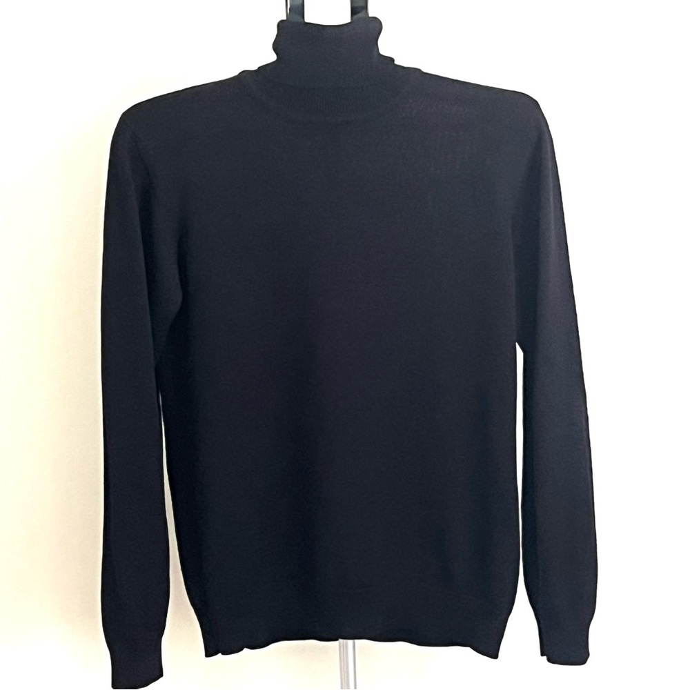 Outlander Studio Black Turtleneck Sweater Size Medium